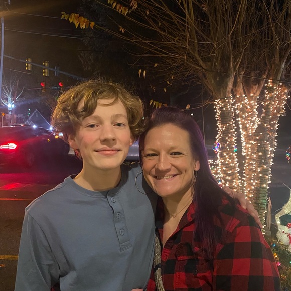 Meet your Posher, Sarah - Picture 2 of 3